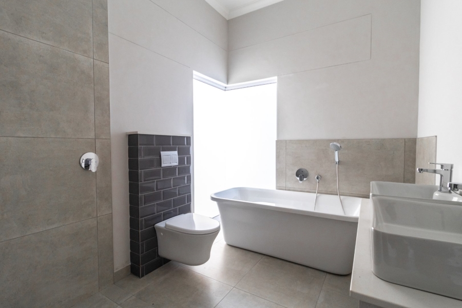 3 Bedroom Property for Sale in Shelley Point Western Cape